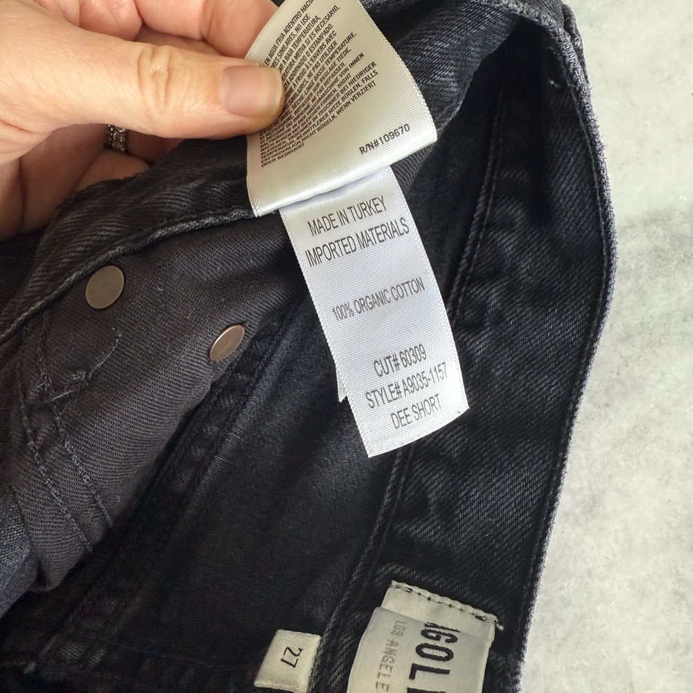 AGOLDE Dee short in size 27 faded black wash - button fly - Picture 3 of 5